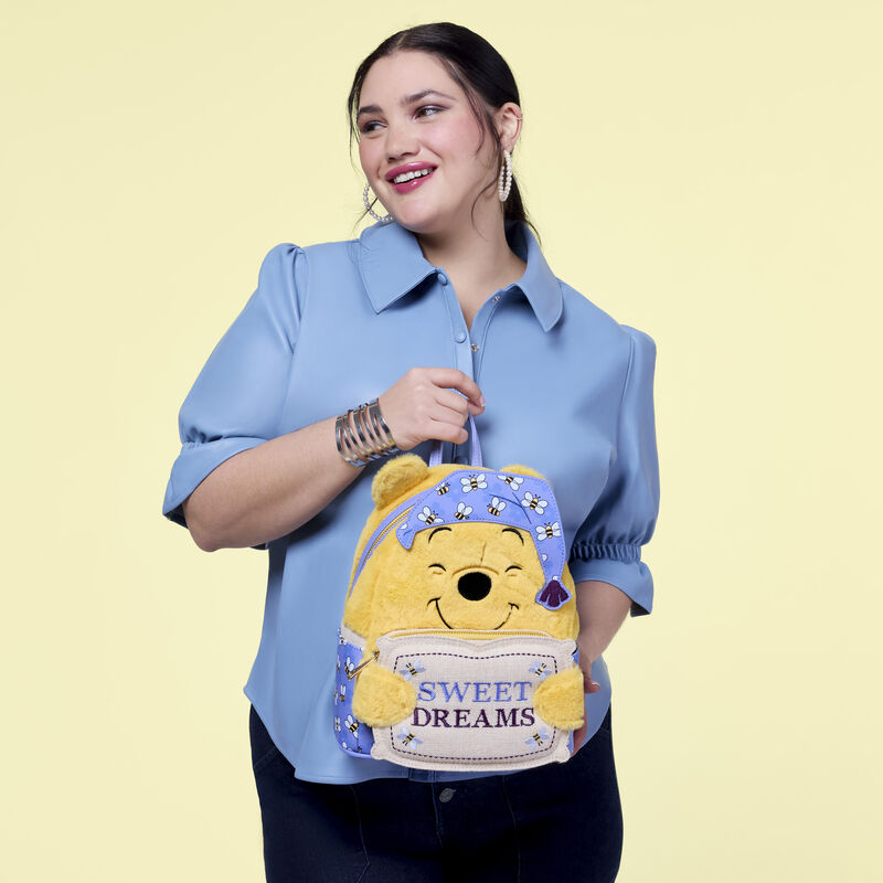 Winnie the Pooh Exclusive Classic Bedtime Plush Cosplay Mini Backpack LFlifestyle1 view 2